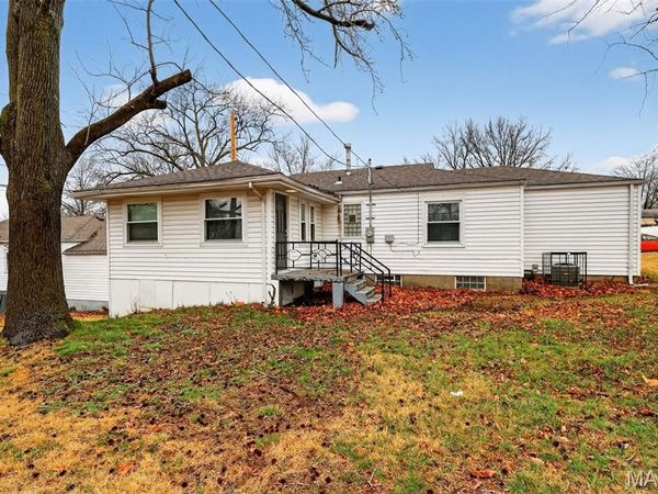 1212 Kilgore Drive , St Louis, MO 63137