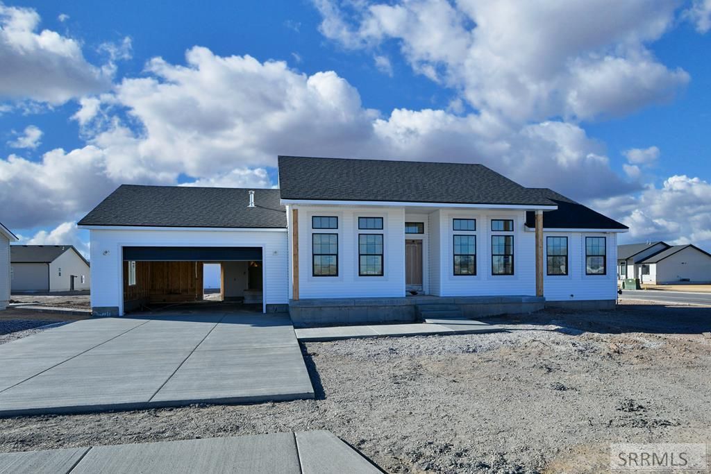 3044 Elixir Road, Ammon, ID 83406 Main Photo