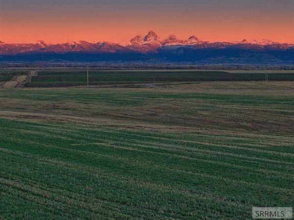 8900 Appaloosa Ridge, TETONIA, ID 83452