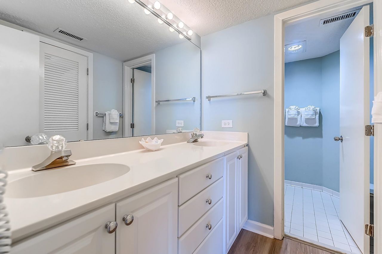 101 Ocean Creek Dr. Photo 14