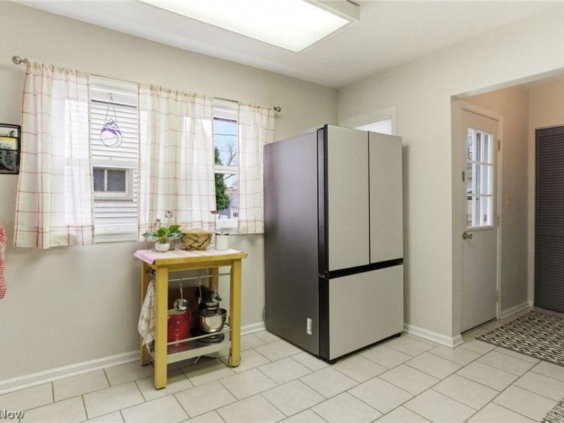 2080 Mars Avenue, Lakewood, OH 44107 Photo 17