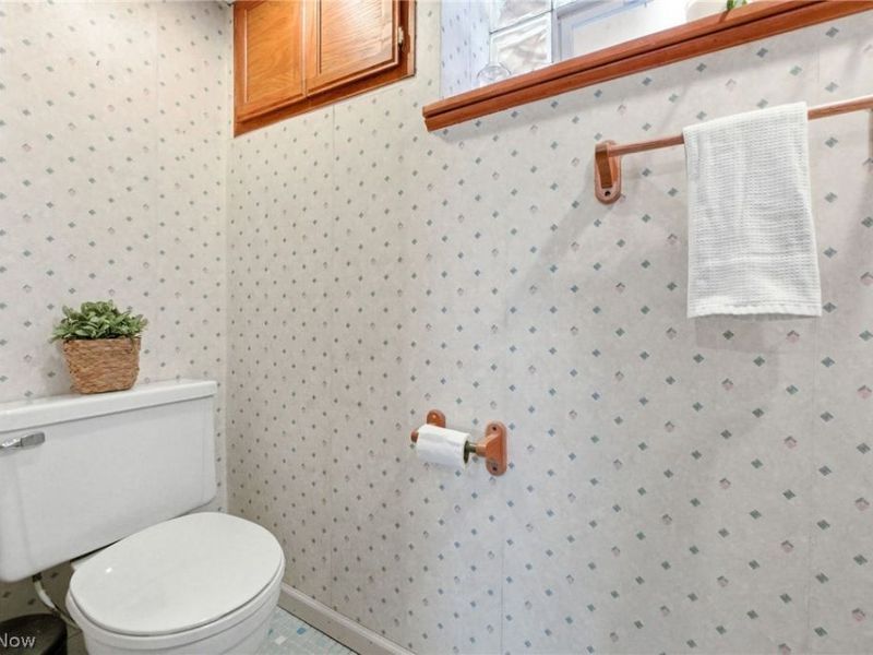 2080 Mars Avenue, Lakewood, OH 44107 Photo 34