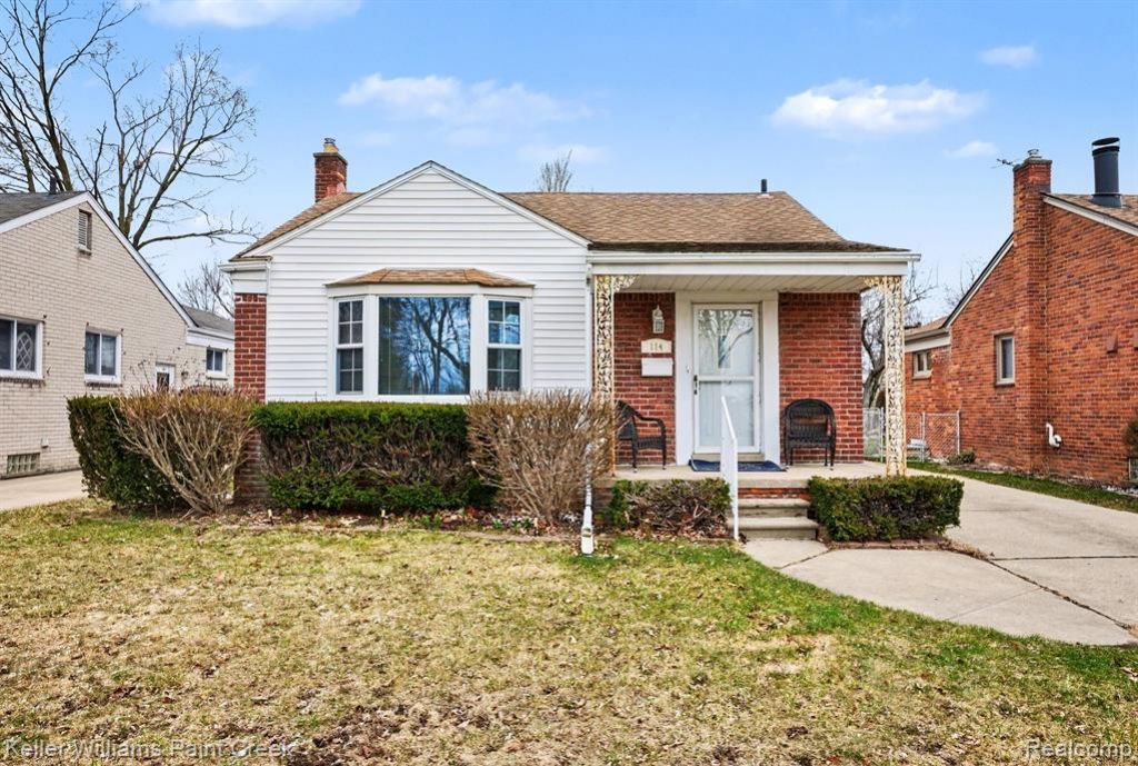 114 Knollwood Boulevard, Clawson, MI 48017 Main Photo