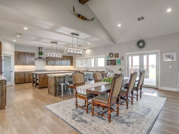 19611 N County Line Road, Ponder, TX 76259