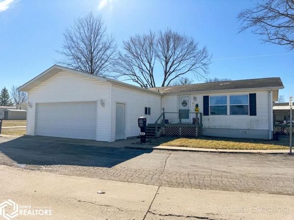 818 Quiet Harbor, Creston, IA 50801
