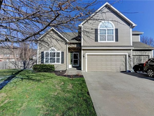 2611 S 25th Street, Leavenworth, KS 66048