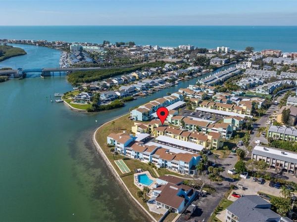 1 WINDRUSH BOULEVARD, Unit 19, INDIAN ROCKS BEACH, FL 33785