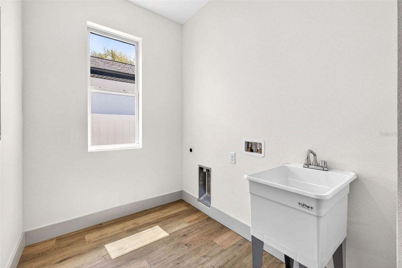 1145 29th Street S, Saint Petersburg, FL 33712 Photo