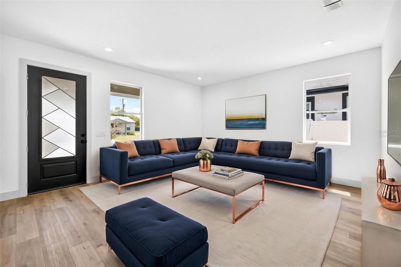 1145 29th Street S, Saint Petersburg, FL 33712 Photo