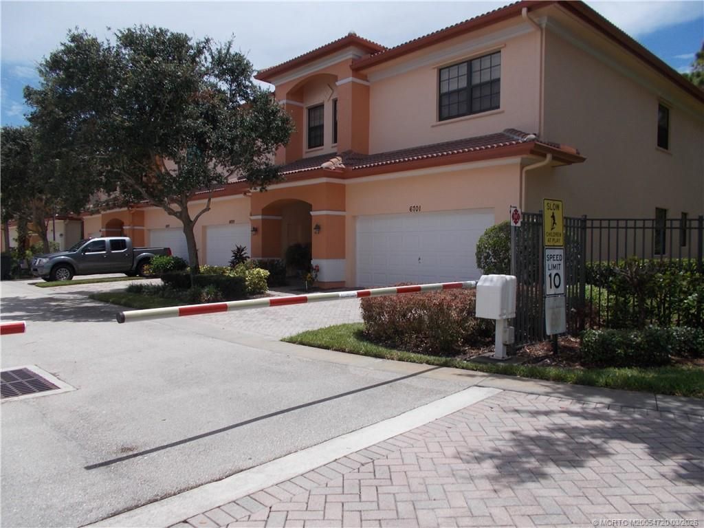 6695 SE Woodmill Pond Lane, Stuart, FL 34997 Photo