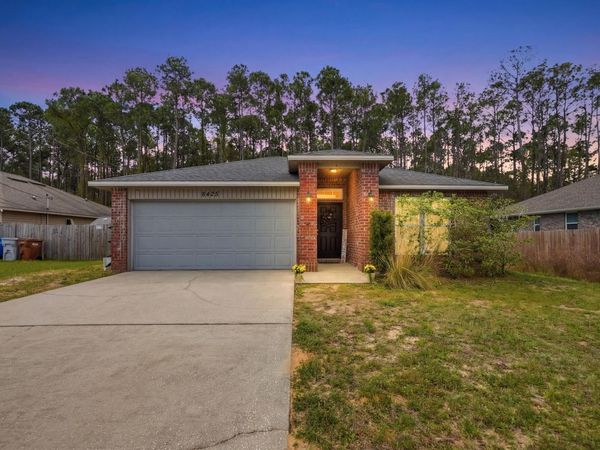 8425 Sevilla Street, Navarre, FL 32566