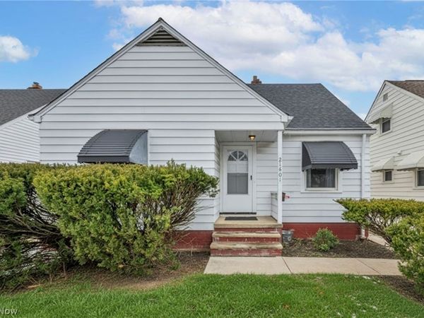 21601 Gardenview Drive , Maple Heights, OH 44137