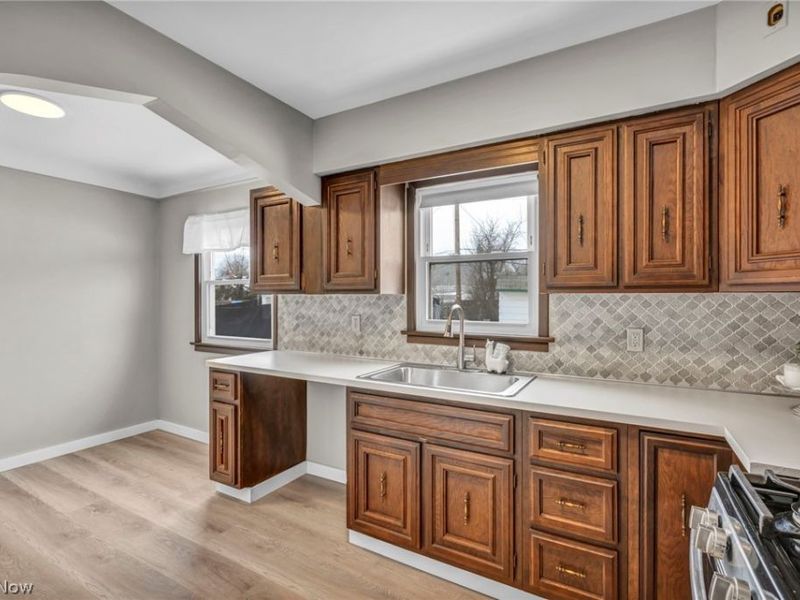 21601 Gardenview Drive, Maple Heights, OH 44137 Photo 11