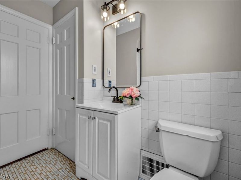 21601 Gardenview Drive, Maple Heights, OH 44137 Photo 17