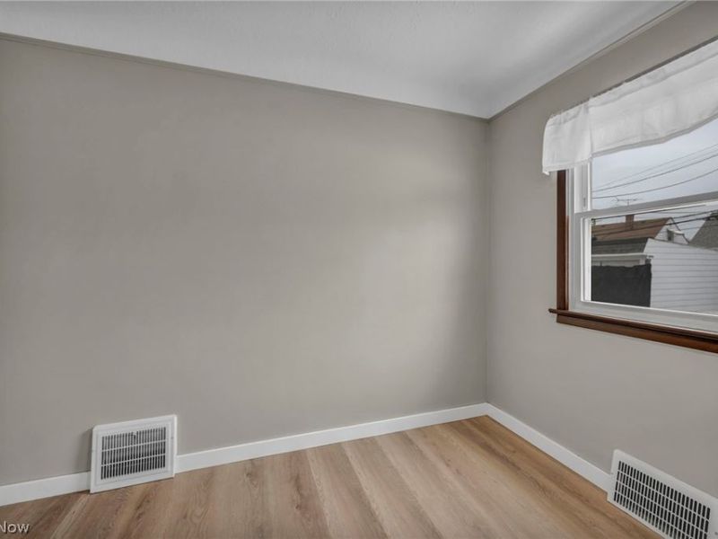 21601 Gardenview Drive, Maple Heights, OH 44137 Photo 8