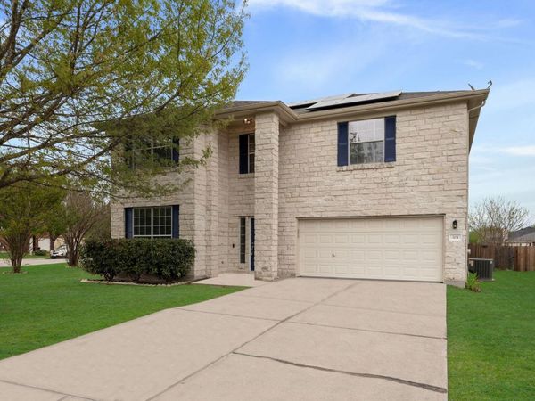 304 Gainer DR, Hutto, TX 78634