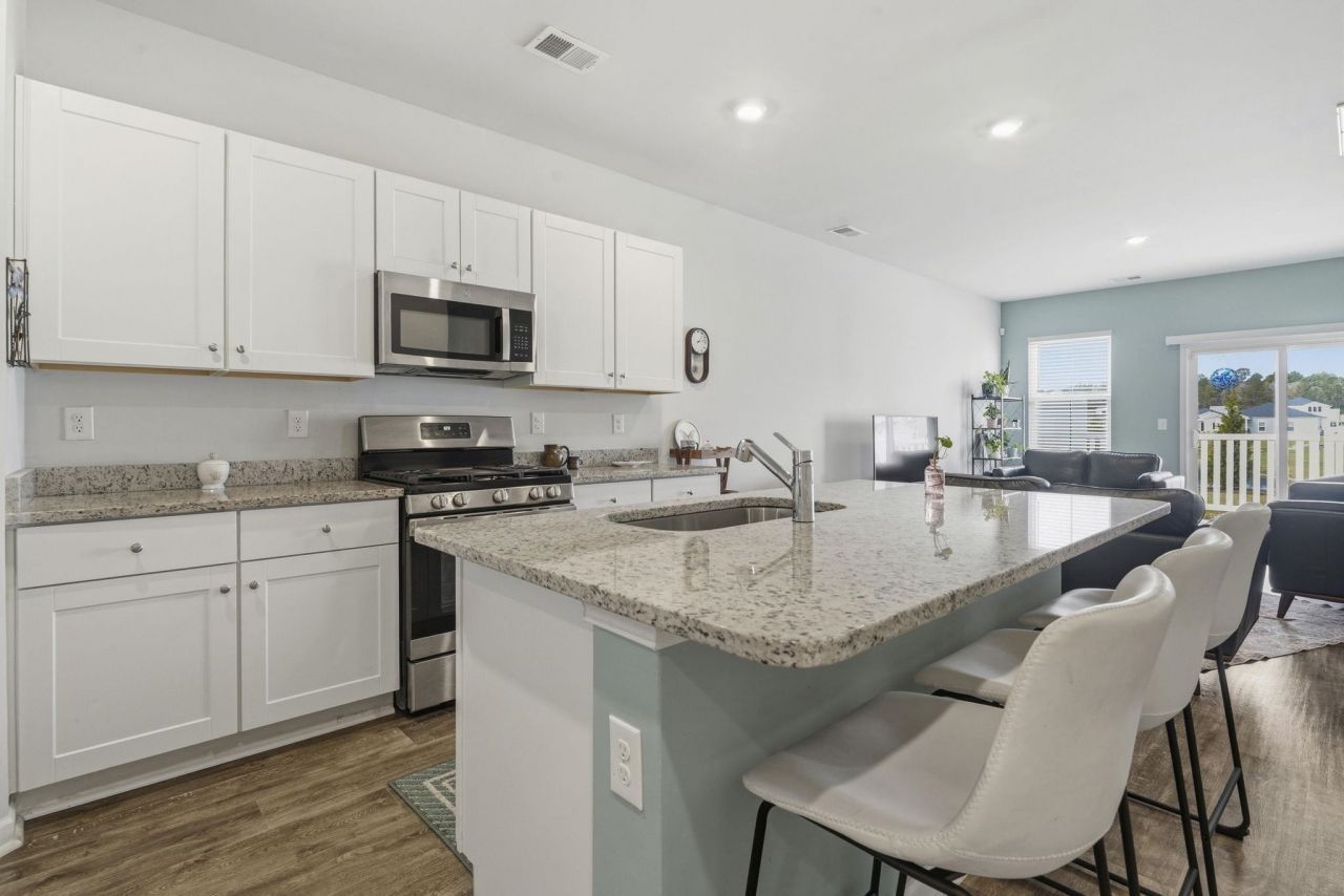 588 Harrison Mill St.  Photo 12