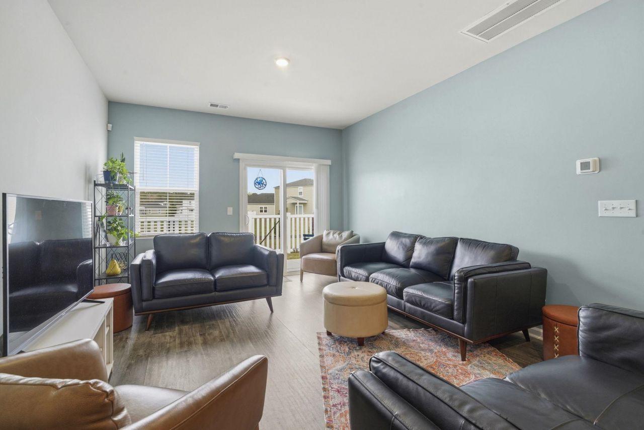 588 Harrison Mill St.  Photo 19