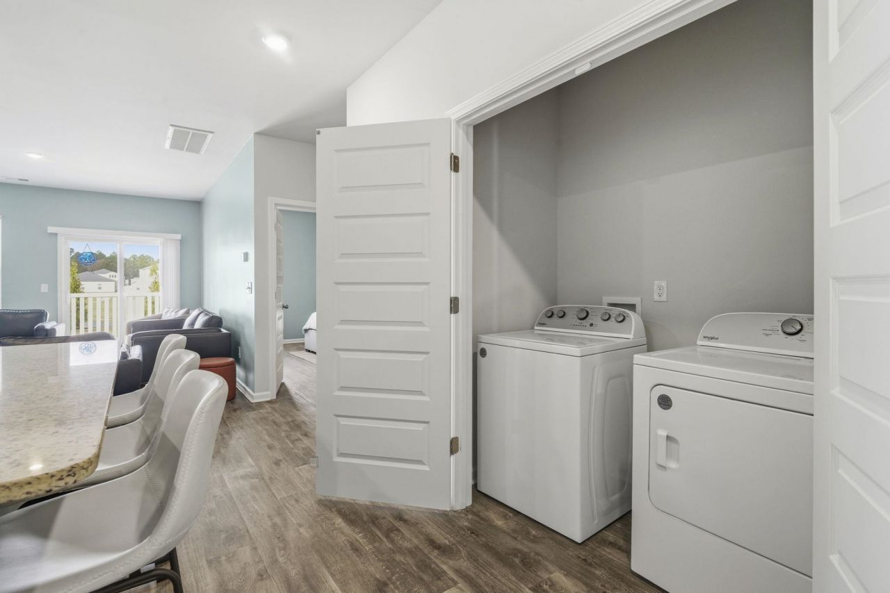 588 Harrison Mill St.  Photo 22