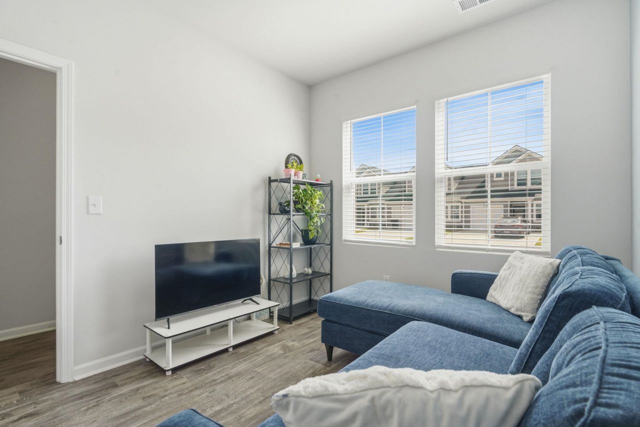 588 Harrison Mill St.  Photo 25