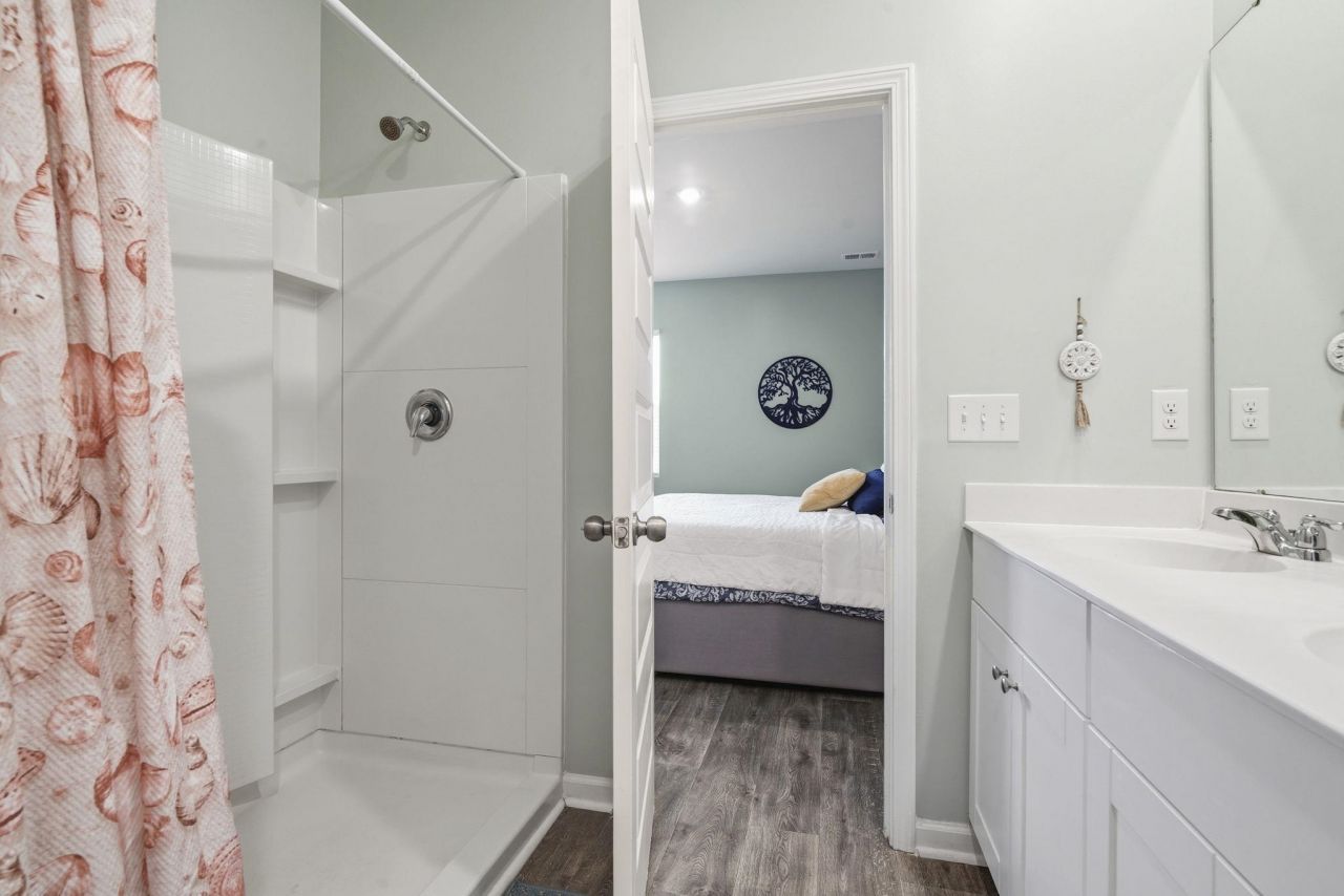 588 Harrison Mill St.  Photo 29