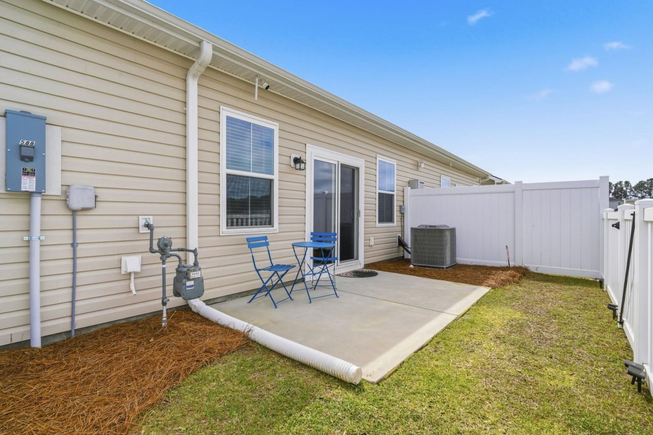 588 Harrison Mill St.  Photo 37