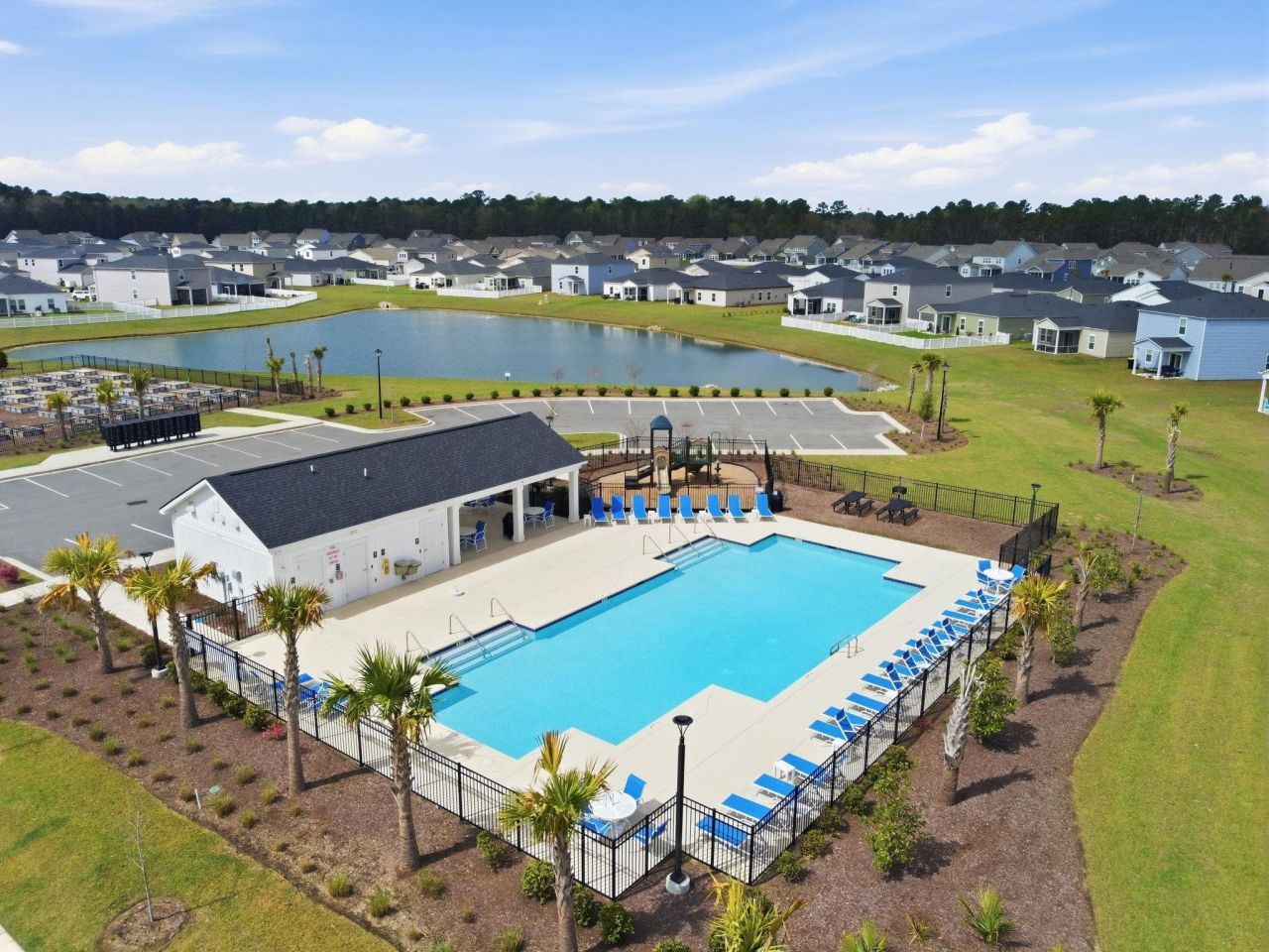 588 Harrison Mill St.  Photo 9