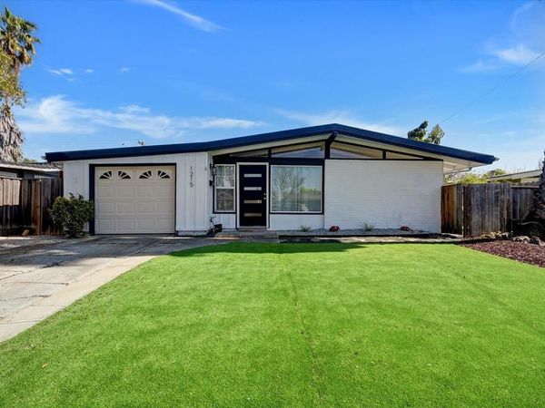 1215 Oak Creek Way, Sunnyvale, CA 94089
