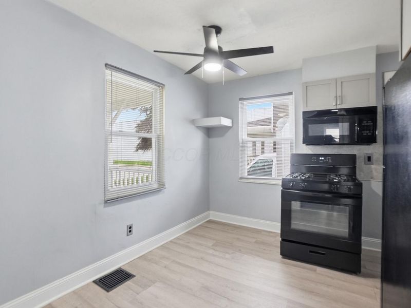 906 E 18th Avenue, Columbus, OH 43211 Photo 10