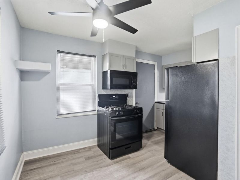 906 E 18th Avenue, Columbus, OH 43211 Photo 11