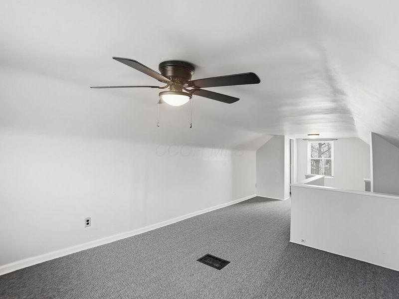 906 E 18th Avenue, Columbus, OH 43211 Photo 32