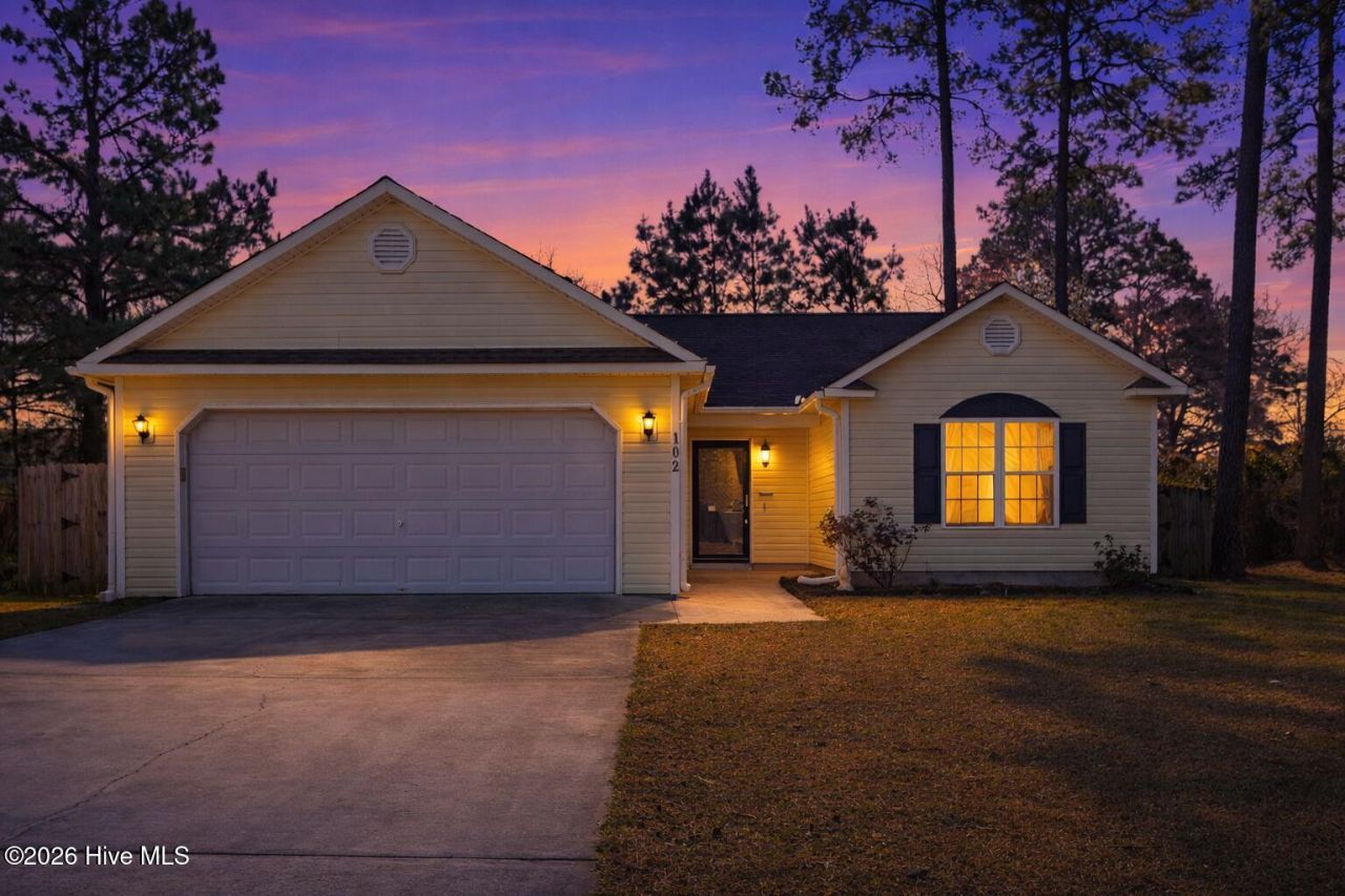 102 Sycamore Drive, Jacksonville, NC 28546 Main Photo