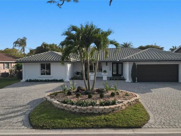 11408 NW 20th Dr , Coral Springs, FL 33071