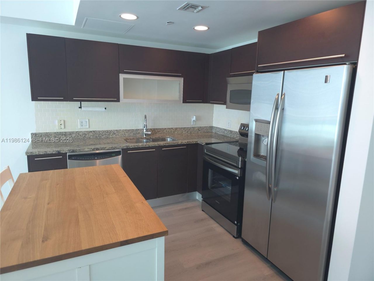 950 Brickell Bay Dr , Unit 1508, Miami, FL 33131 Photo