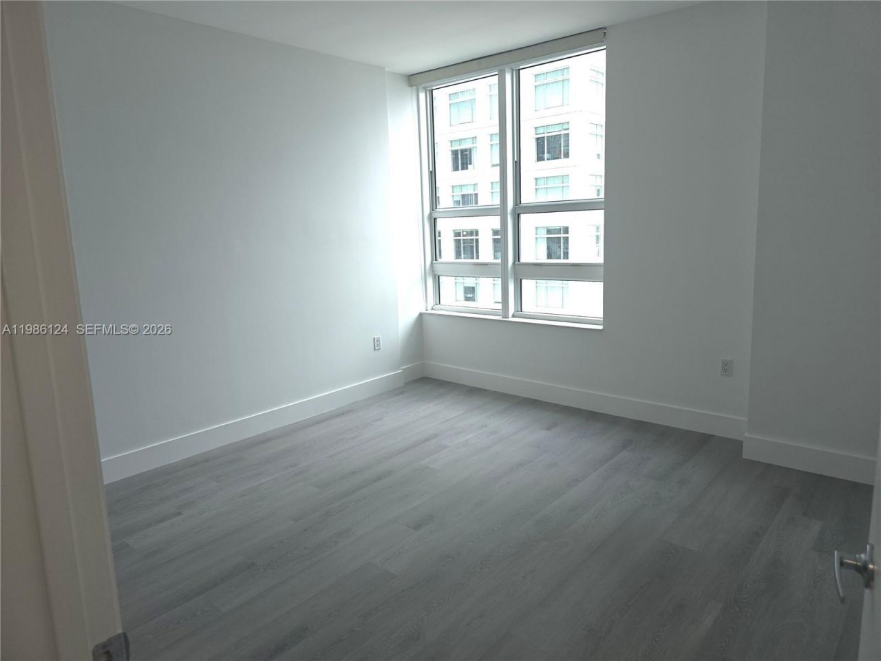 950 Brickell Bay Dr , Unit 1508, Miami, FL 33131 Photo