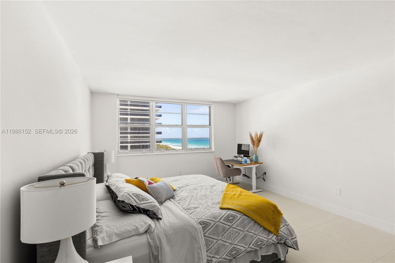 5825 Collins Ave , Unit 10E, Miami Beach, FL 33140 Photo