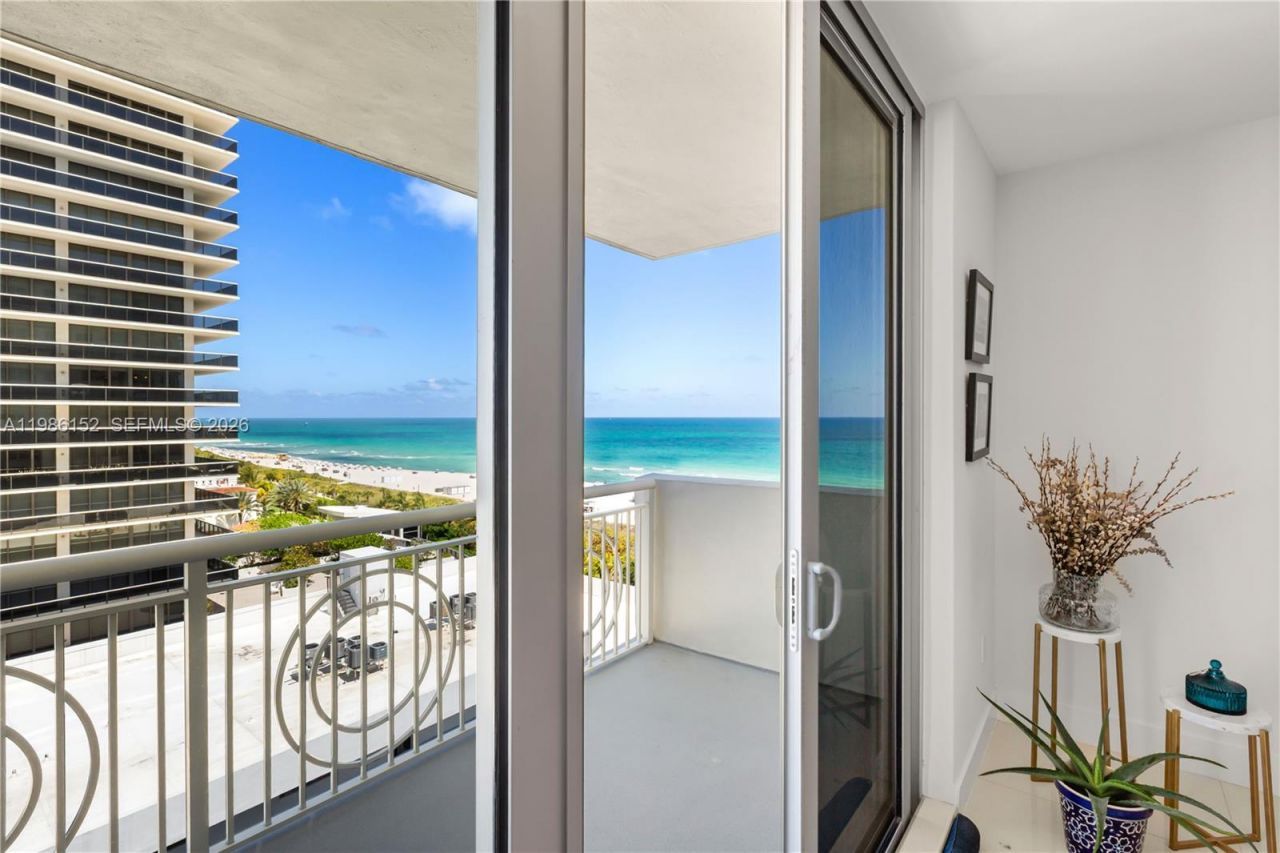 5825 Collins Ave , Unit 10E, Miami Beach, FL 33140 Photo