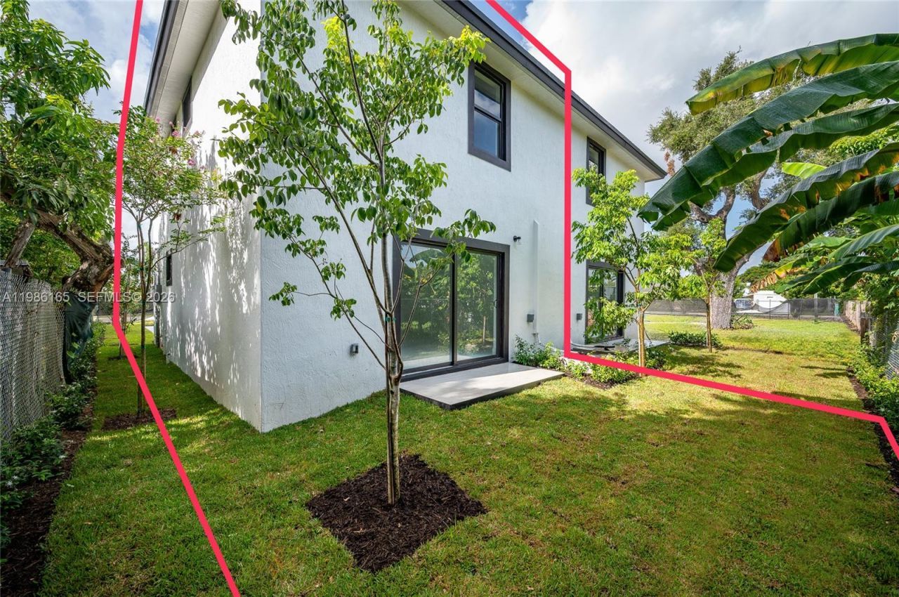 528 NW 13th St, Florida City, FL 33034 Photo