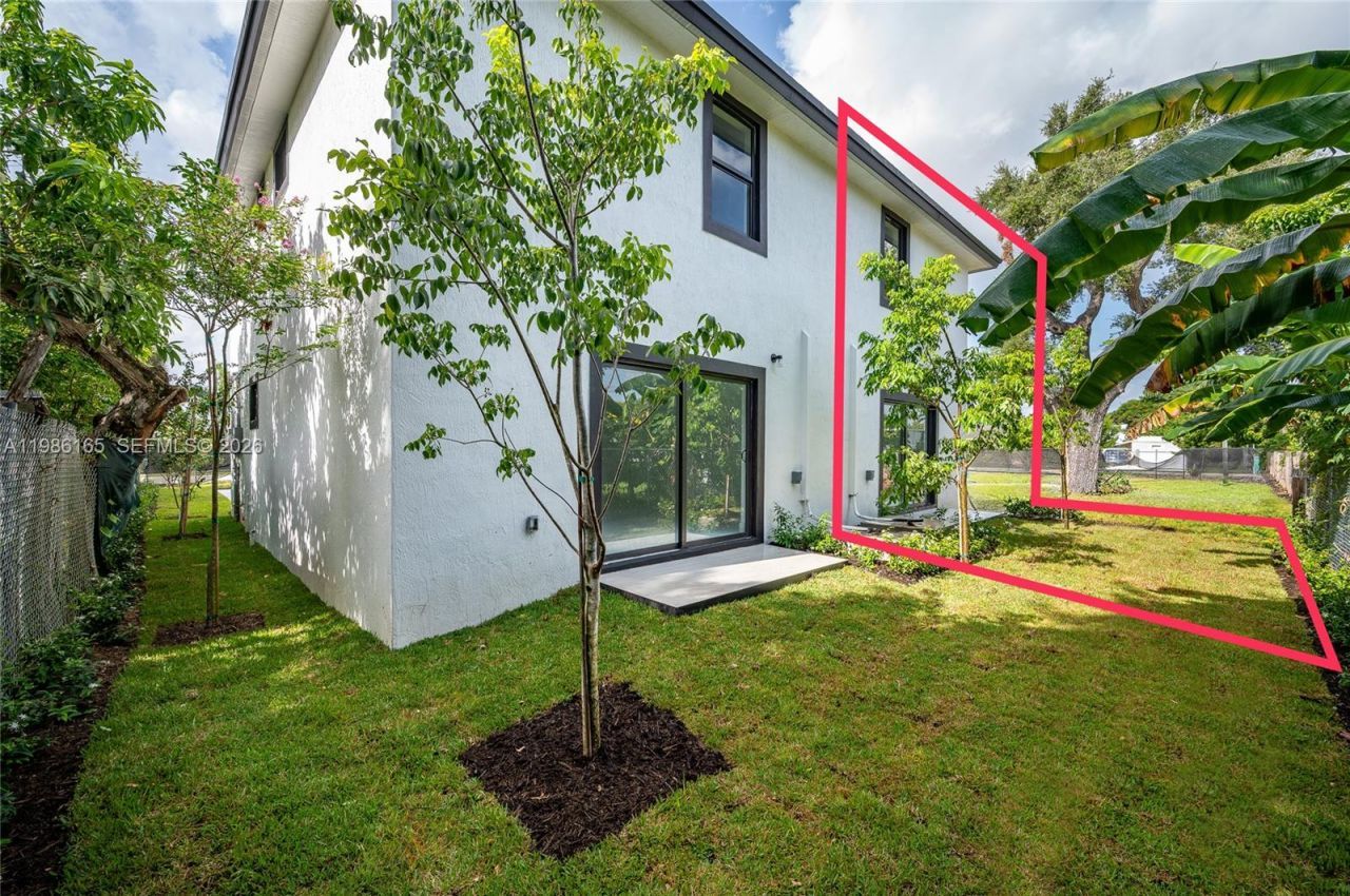 528 NW 13th St, Florida City, FL 33034 Photo