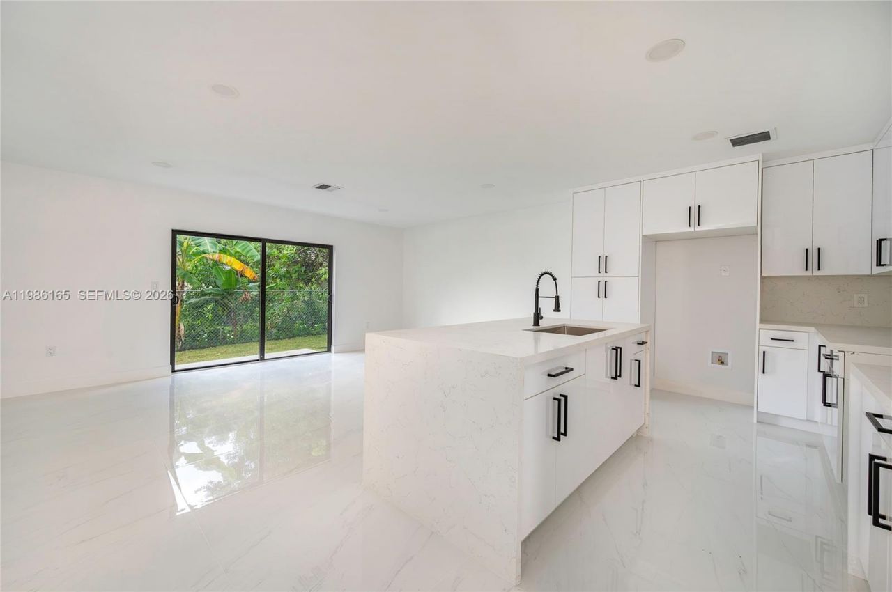 528 NW 13th St, Florida City, FL 33034 Photo