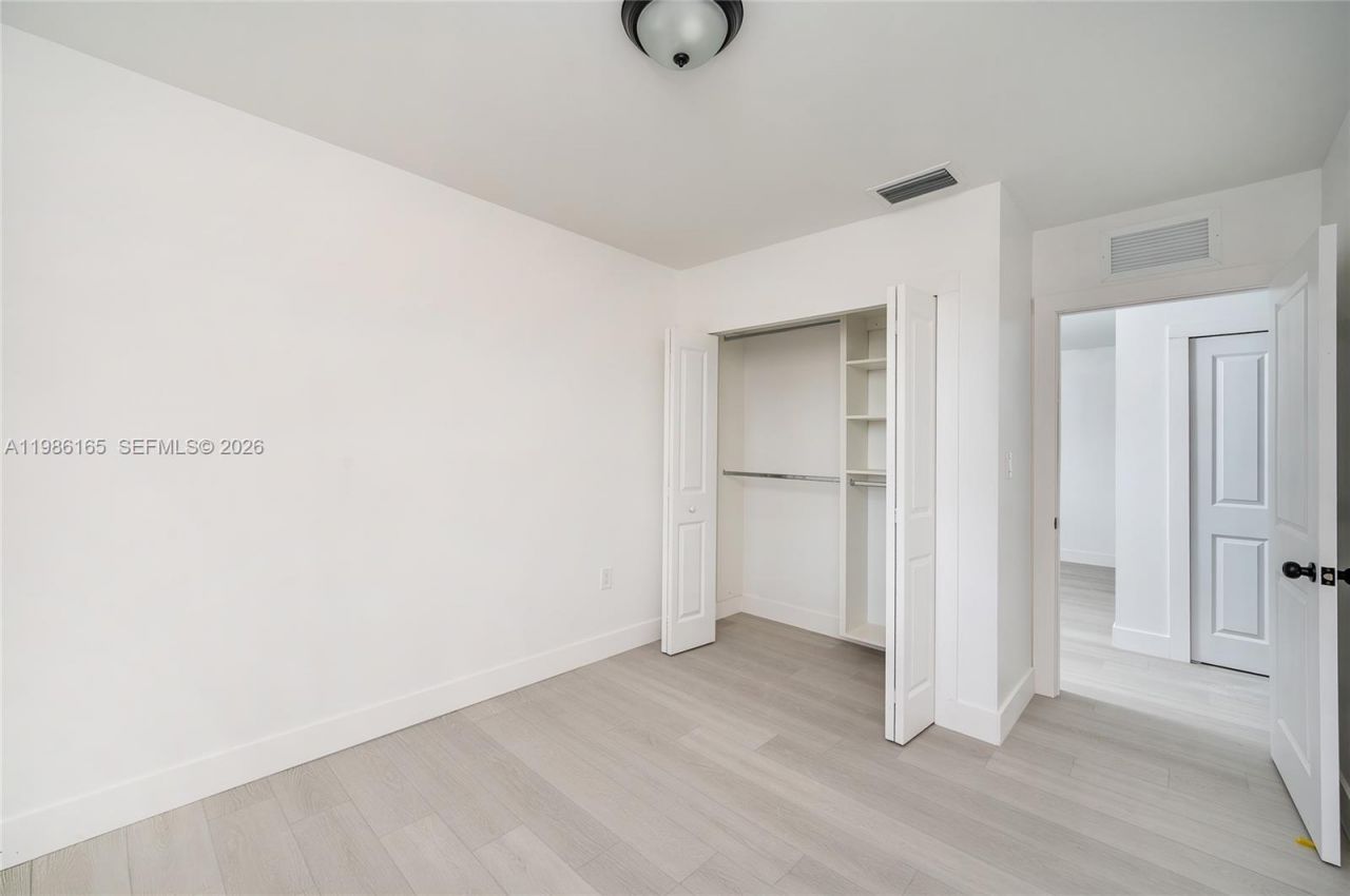 528 NW 13th St, Florida City, FL 33034 Photo
