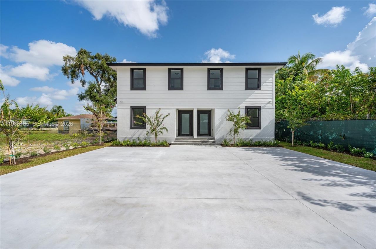 528 NW 13th St, Florida City, FL 33034 Photo