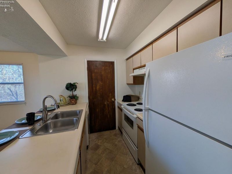 311 N Lake Pine Drive, Unit A, Lakeside, OH 43440 Photo 9