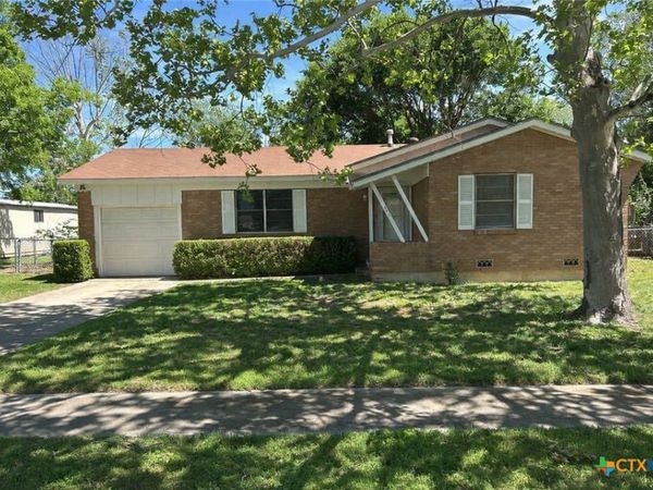 303 Ridge Street , Copperas Cove, TX 76522