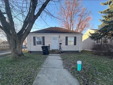 13501 Carrington Avenue, Cleveland, OH 44135