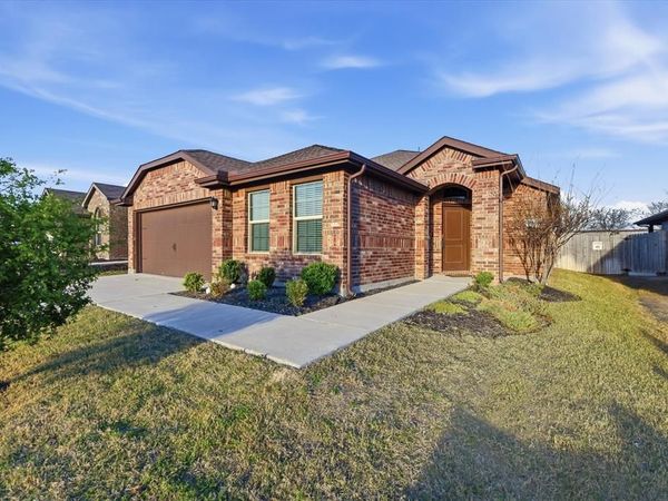 9308 Desertrock Road, Fort Worth, TX 76131