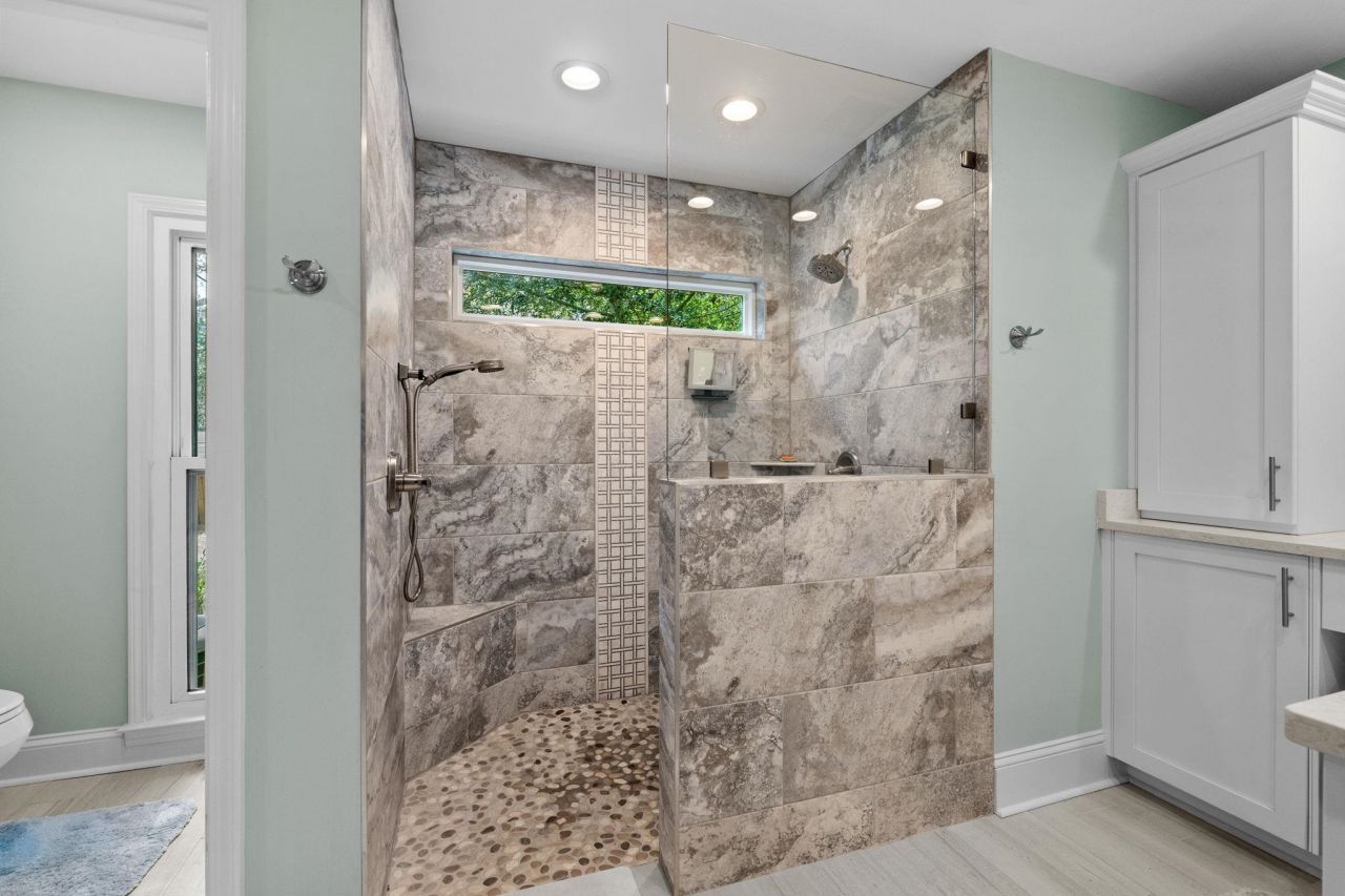 64 Middle Gate Rd. Photo 22