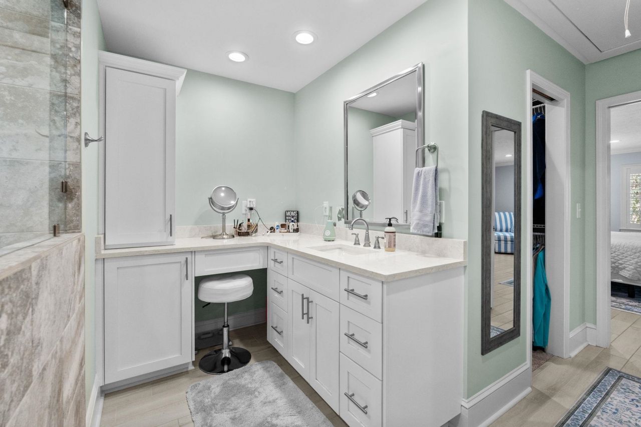 64 Middle Gate Rd. Photo 24