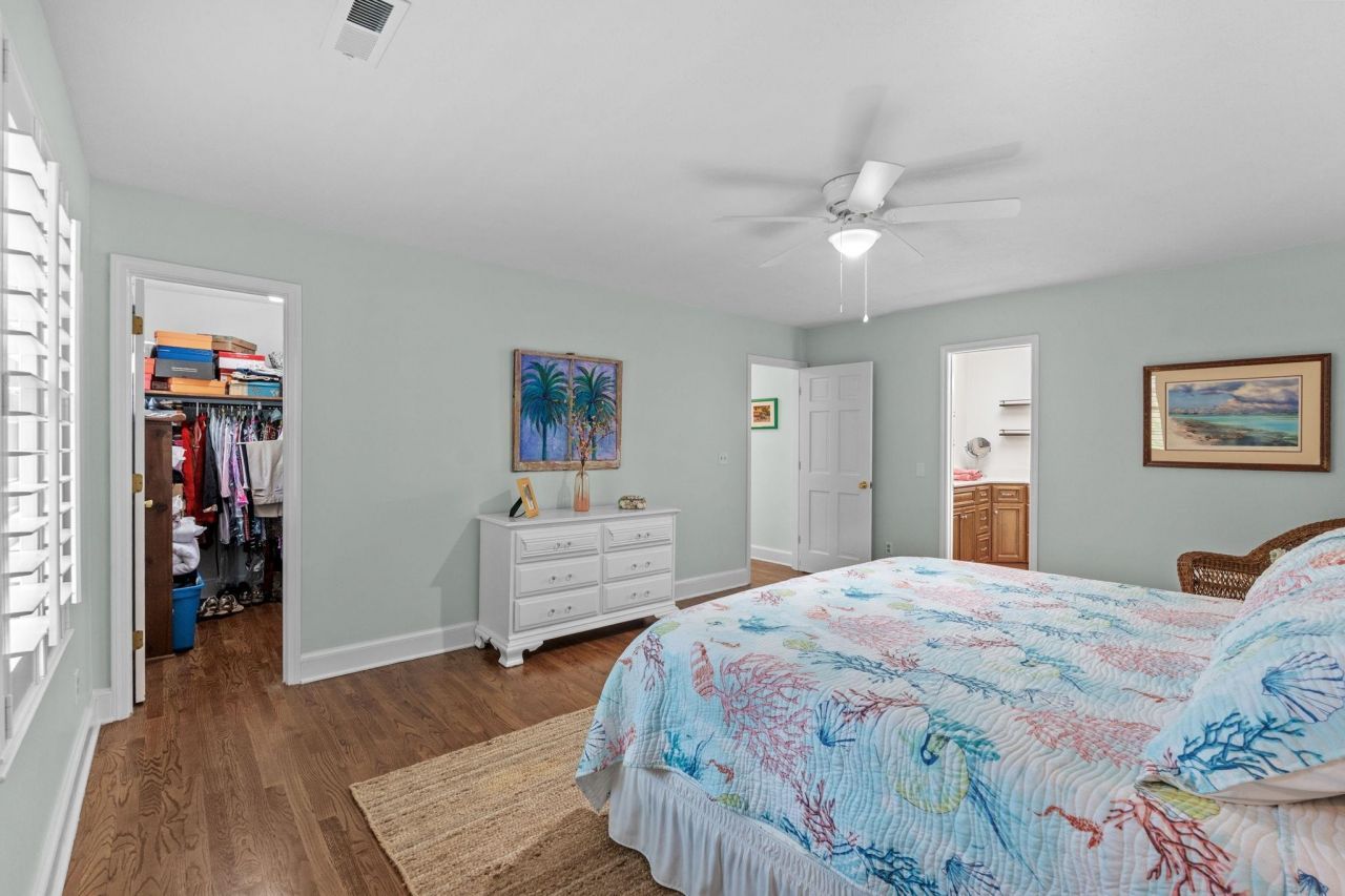 64 Middle Gate Rd. Photo 29