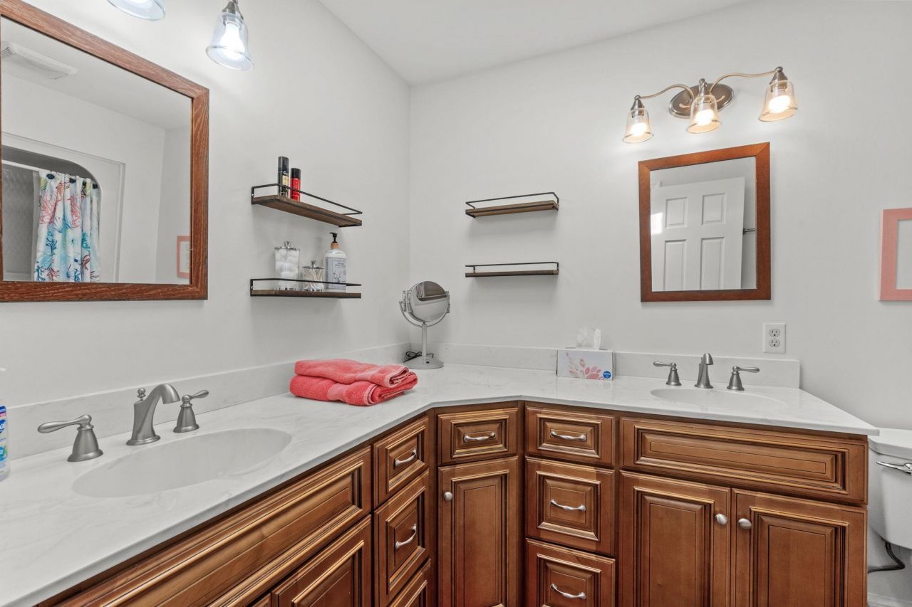 64 Middle Gate Rd. Photo 30